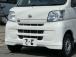 スタッフ全員、車好き&お客様思いのメンバーです!♪