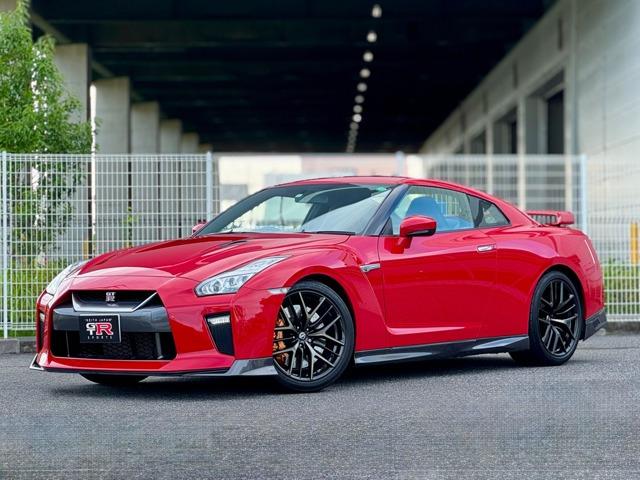 2017モデルGT-R35入庫致しました。仕入れ専門スタッフが厳しい目と経験で入庫致しました1...