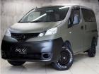 新品パーツにてカスタム仕上げ済み!早い者勝ちの1台!新品革調シートカバー☆ナビTV☆新品AW新...