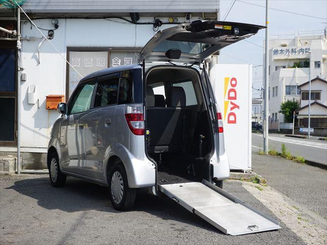 福祉車両スローパーリヤシート付