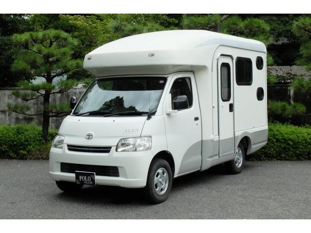 綺麗なキャンピングカーです。