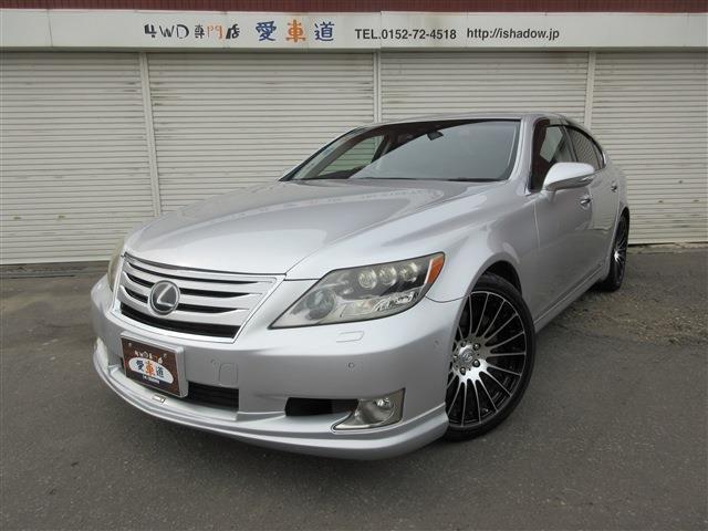 全国数多の中古車販売店の中から当店の在庫をご覧頂きありがとうございます。外装・内装の状態や装備...