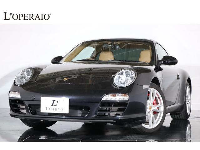 より俊敏なシフトチェンジとスムーズな乗り心地に定評があるPDKを初めて採用しLEDテールレンズ...