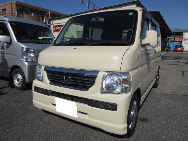 外装はキズやヘコミの少ない綺麗なお車です。現車の確認をオススメします。