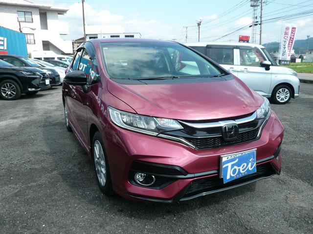 大人気、フィット入庫しました☆小回り上手で運転しやすいですよ!ナビ・ETC・ドラレコつきです(...