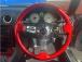 ステアリングはオシャレな赤のステアリングになります。握り心地も良く操作性もいいです。何より見た...